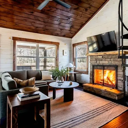 Idyllic & Private Retreat With Beautiful Views An Spa